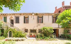 Corte Mosto Apartments